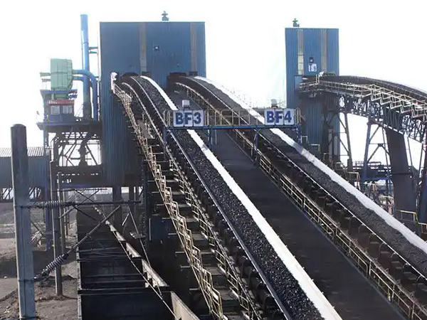 Belt conveyor in coal preparation plant